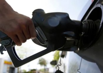 Sancionan a 3 gasolineras por no cumplir con el subsidio