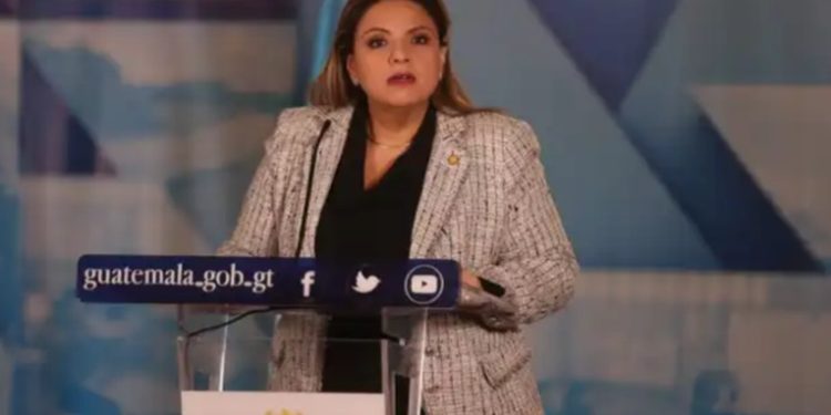 Sandra Jovel reaparece y no descarta su participación en las próximas elecciones generales