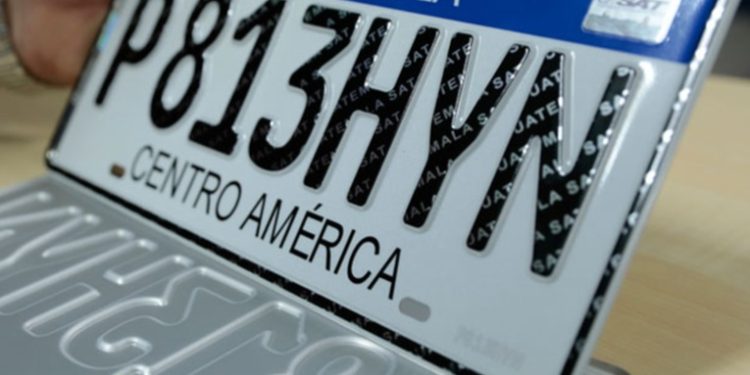 SAT anuncia licitación para adquisición de placas metálicas después de varios intentos