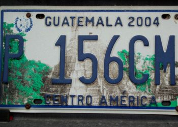 SAT busca eliminar en definitiva placas con figura de Tikal