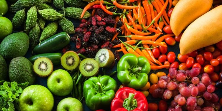 SAT busca extender impuestos a distribuidores de frutas y verduras en mercados locales