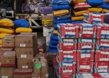 SAT confisca mercadería ilegal por valor de 7 millones de quetzales