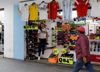 SAT implementa operativos de auditoría en 26 mil establecimientos para verificar emisión de facturas