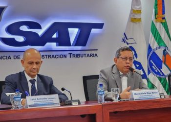 SAT y Empresa Portuaria Quetzal firman escritura de usufructo para edificar