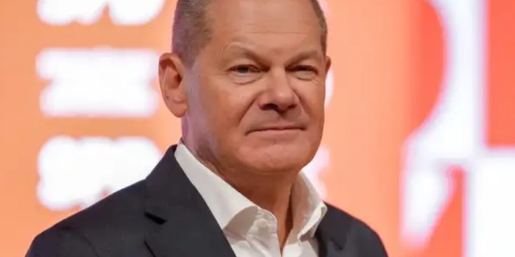 Scholz descarta elevar el gasto en defensa al 5%