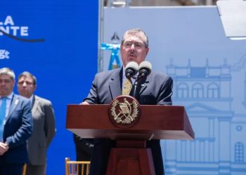 Se abre a debate la retroactividad de la reforma que permite la remosión de la fiscal general