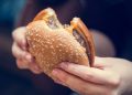 Se avecinan modificaciones en McDonald's: cambiará la receta de sus hamburguesas