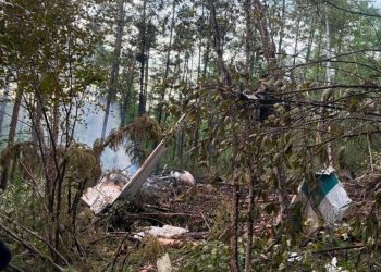 Se estrella avión con 49 pasajeros en el este de Rusia