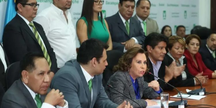 Se mantiene en firme suspensión de las asambleas del partido UNE