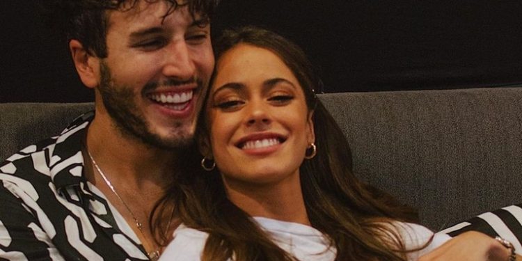 Sebastián Yatra y Tini Stoessel