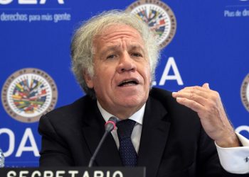 Secretario de la OEA, Luis Almagro, cierra proceso de transición en reunión con autoridades