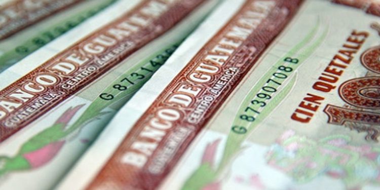 Sector empresarial acepta incrementó al salario mí­nimo y propone que sea de 4.5%