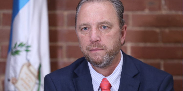 Sector empresarial solicita al MP fundamentar la destitución de Juan Francisco Sandoval