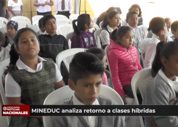 Sector privado rechaza clausura de clases hí­bridas, ministerio de educación analiza el retorno a las aulas