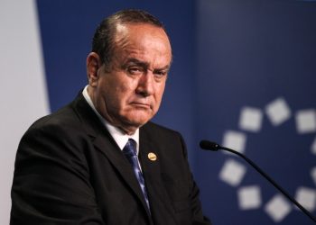 Sectores sociales exigen la renuncia de Giammattei y la fiscal general