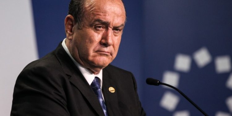 Sectores sociales exigen la renuncia de Giammattei y la fiscal general