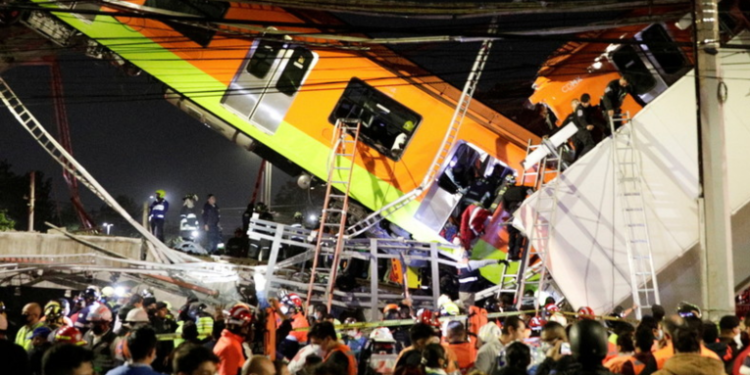 Secuelas del mortal accidente de tren en la Ciudad de México capturadas en impactantes imágenes de drones