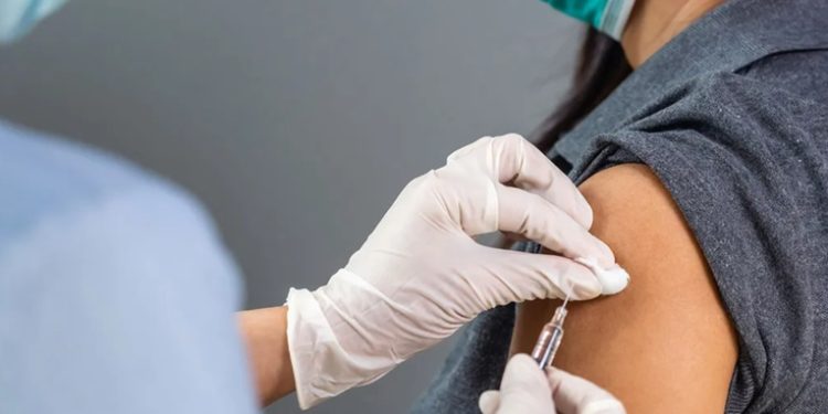 Según datos del laboratorio nacional hay 7 millones 932 mil personas que no se han vacunado contra el COVID-19