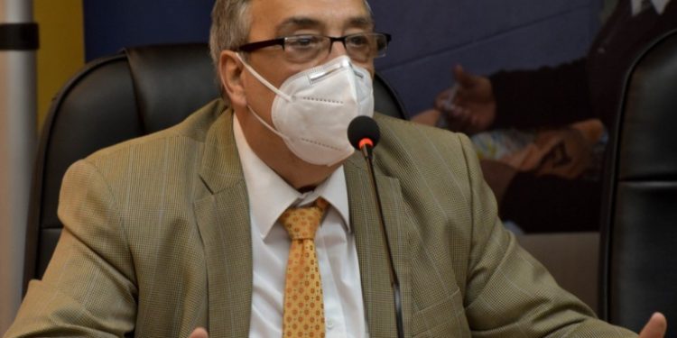 Según el Ministro de Salud Pública se está disminuyendo la cuarta ola de contagios de COVID-19 en el paí­s