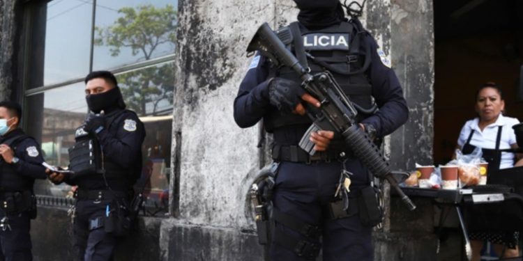 Seguridad por derechos humanos: el intercambio en El Salvador, Honduras y Guatemala