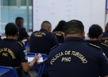 Seguridad turística se refuerza con nueva indumentaria donada por el Inguat