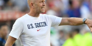 Selección de EEUU despide a técnico Berhtras eliminación en Copa América