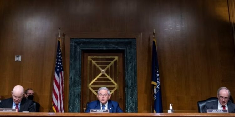 Senadores de EEUU instan a Biden a â€œrevisar y actualizar de manera urgente