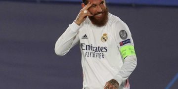 Sergio Ramos da positivo por Covid-19