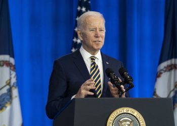 Si Rusia y EE.UU. se empiezan a disparar unos a otros, habrá una guerra mundial: Biden afirma que no mandará tropas estadounidenses a Ucrania