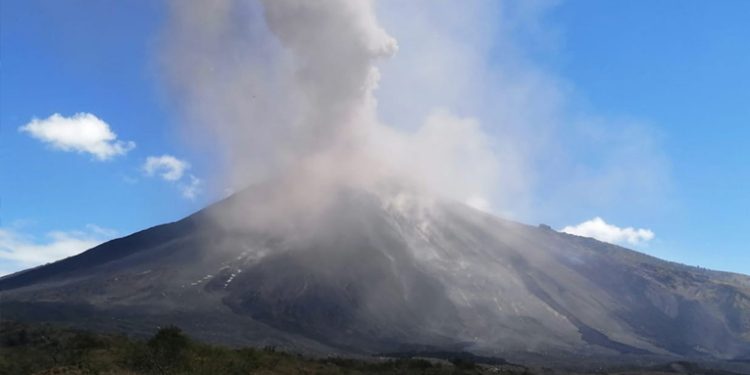 Sigue en tiempo real la erupción del Volcán de Pacaya