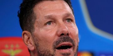 Simeone: 'Rechazo total y absoluto a los agresores, pero invito a reflexionar también sobre el futbolista que provoca'