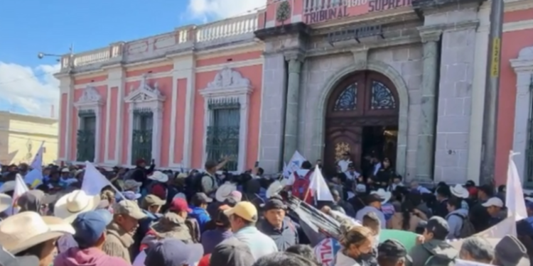 Simpatizantes del MLP amenazan con tomar medidas extremas si TSE ignora solicitud