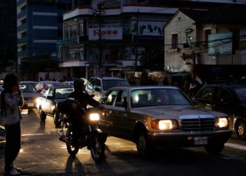 Sin plan ni estimaciones: Gobierno de Ecuador no sabe cuánto durarán los apagones