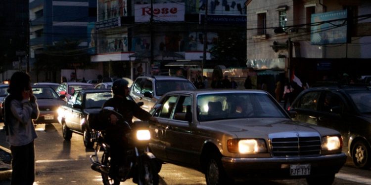 Sin plan ni estimaciones: Gobierno de Ecuador no sabe cuánto durarán los apagones