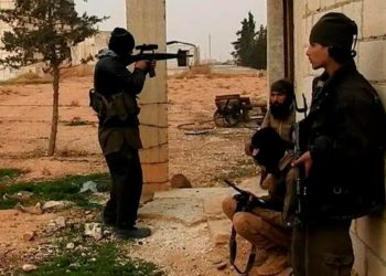 Siria: EI ejecutó 54 soldados que huían de ofensiva rebelde