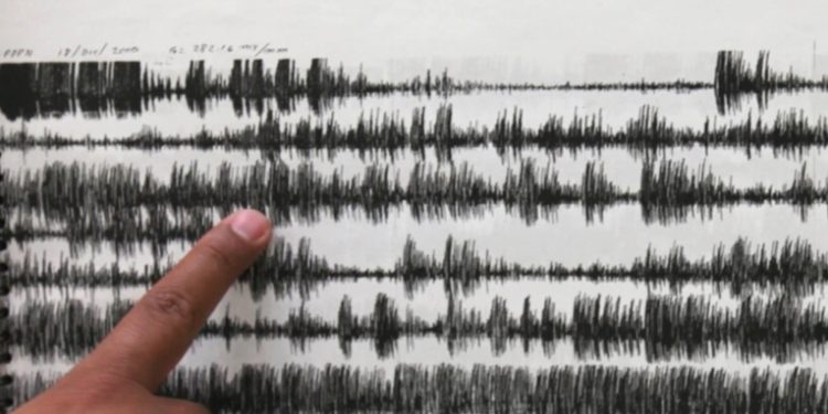 Sismo de magnitud 5,7 sacude Ecuador; hay un muerto