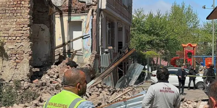 Sismo de magnitud 6 sacude Estambul, con numerosas réplicas