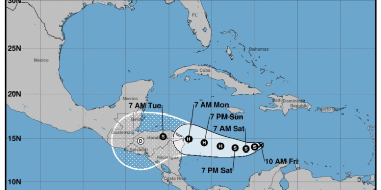 Sistema de baja presión se fortalece a depresión tropical 31