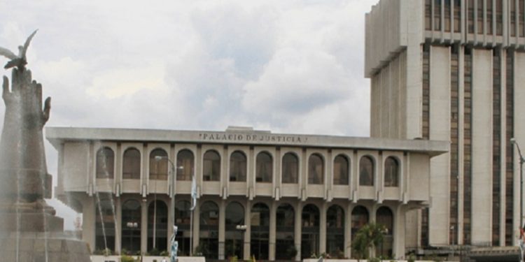 Sistema judicial limita funciones a personal de emergencia