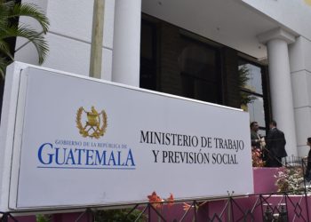 Sistema Nacional de Empleo abre plataforma donde ofrece más de mil plazas vacantes