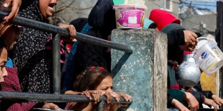 Situación en Gaza es 'inhumana', dice jefe de la OMS