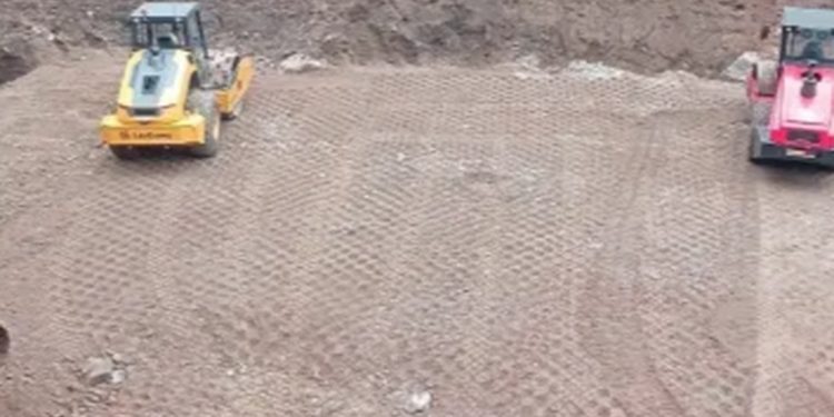 Socavón en la autopista Palín-Escuintla: Diputados Mejía y Arana reciben actualización de los trabajos de reparación