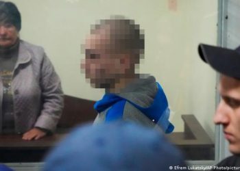 Soldado ruso se declara culpable en primer juicio por crí­menes de guerra en Ucrania