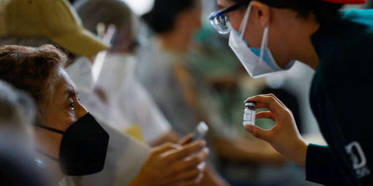 Sputnik V es la vacuna que menos ha registrado efectos adversos en México