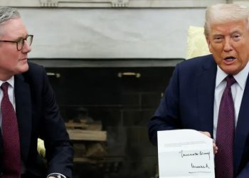 Starmer califica de histórica la firma del acuerdo con EEUU