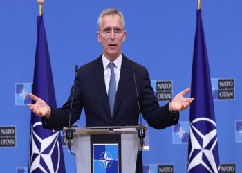 Stoltenberg declara que la OTAN no desplegará sus tropas de combate en Ucrania