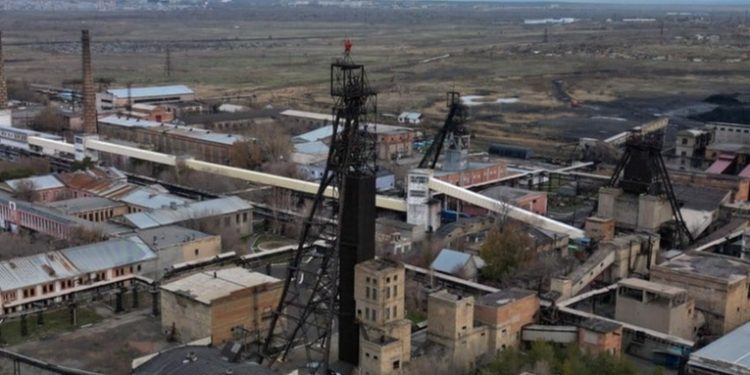 Suben a 42 los muertos en accidente en mina en Kazajistán