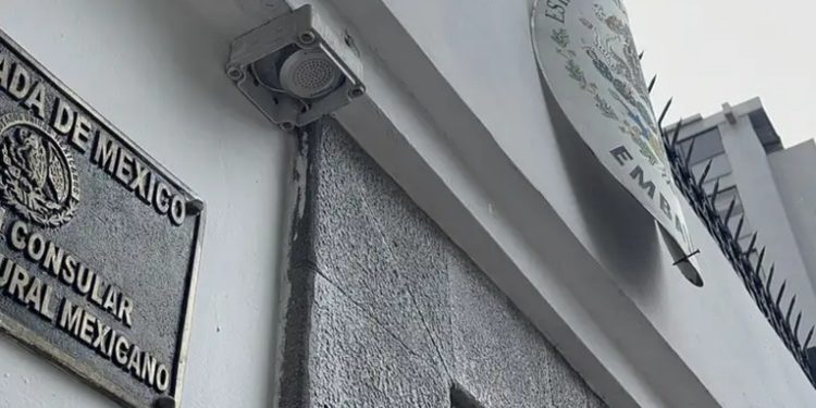 Suiza ejercerá representación diplomática de México en Quito