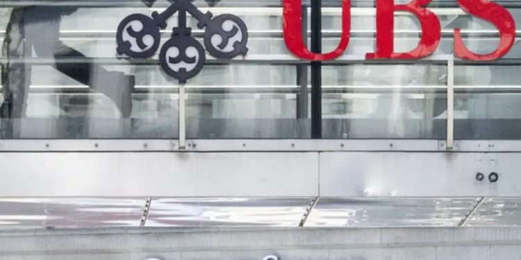 Suiza lanza reforma para evitar caída de 'bancos sistémicos'
