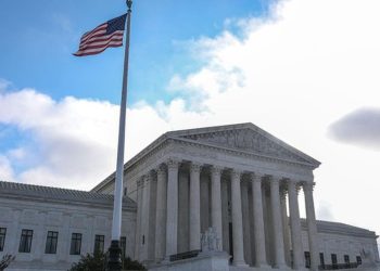 Supremo rechaza estudiar con urgencia inmunidad de Trump